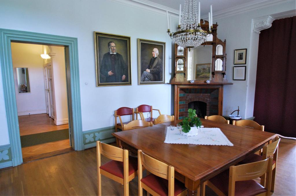 Hellidens Slott Ξενοδοχείο Tidaholm Εξωτερικό φωτογραφία